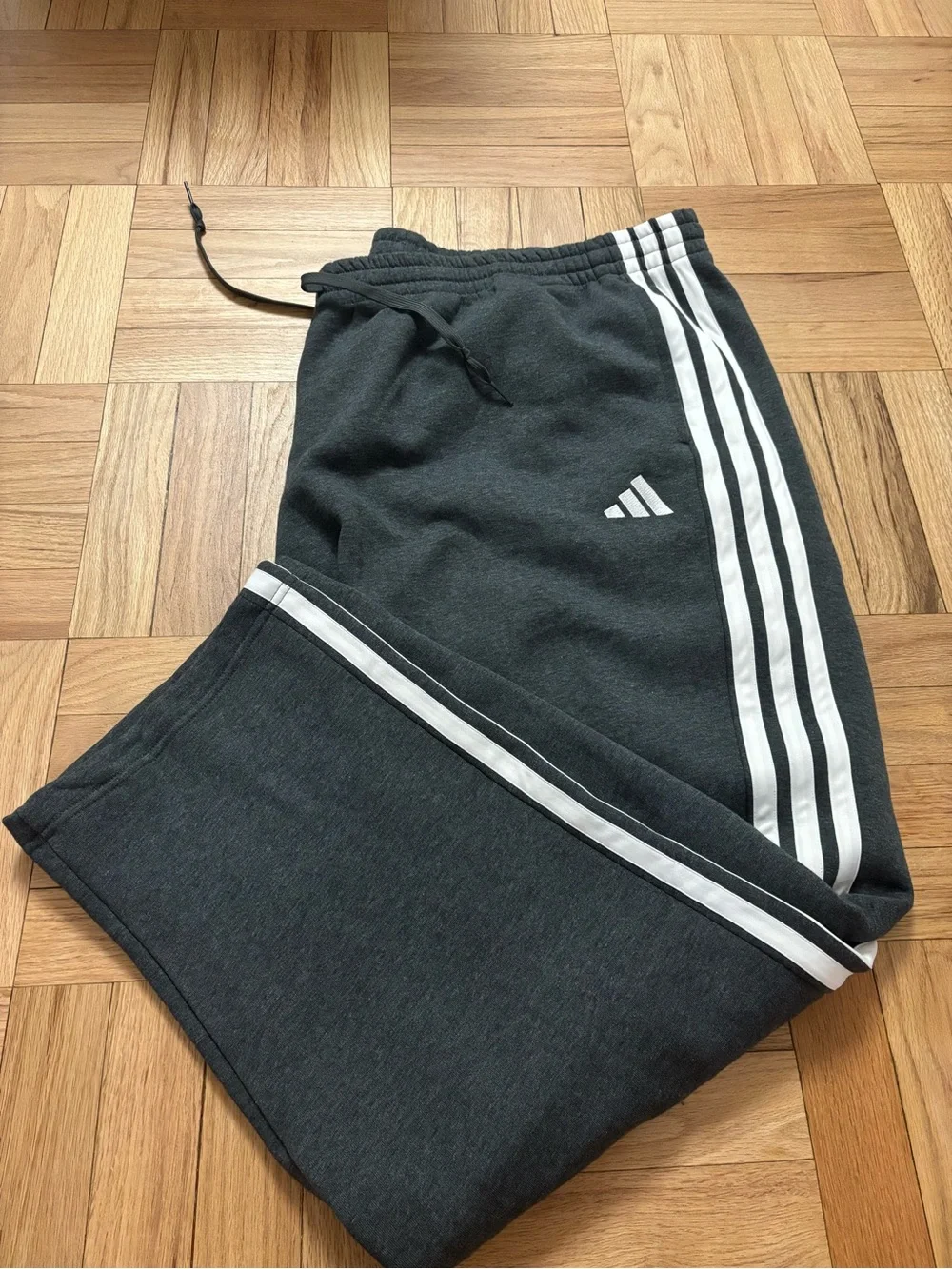 Adidas Mens 3 Stripe Traning Pants Team Gray JX9119 Size 4XL NWT Multi Sport